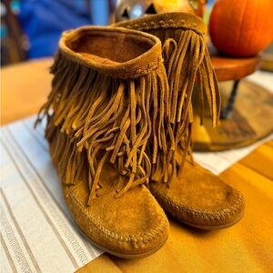 Vintage Minnetonka Suede Fringe Ankle Boots, 8